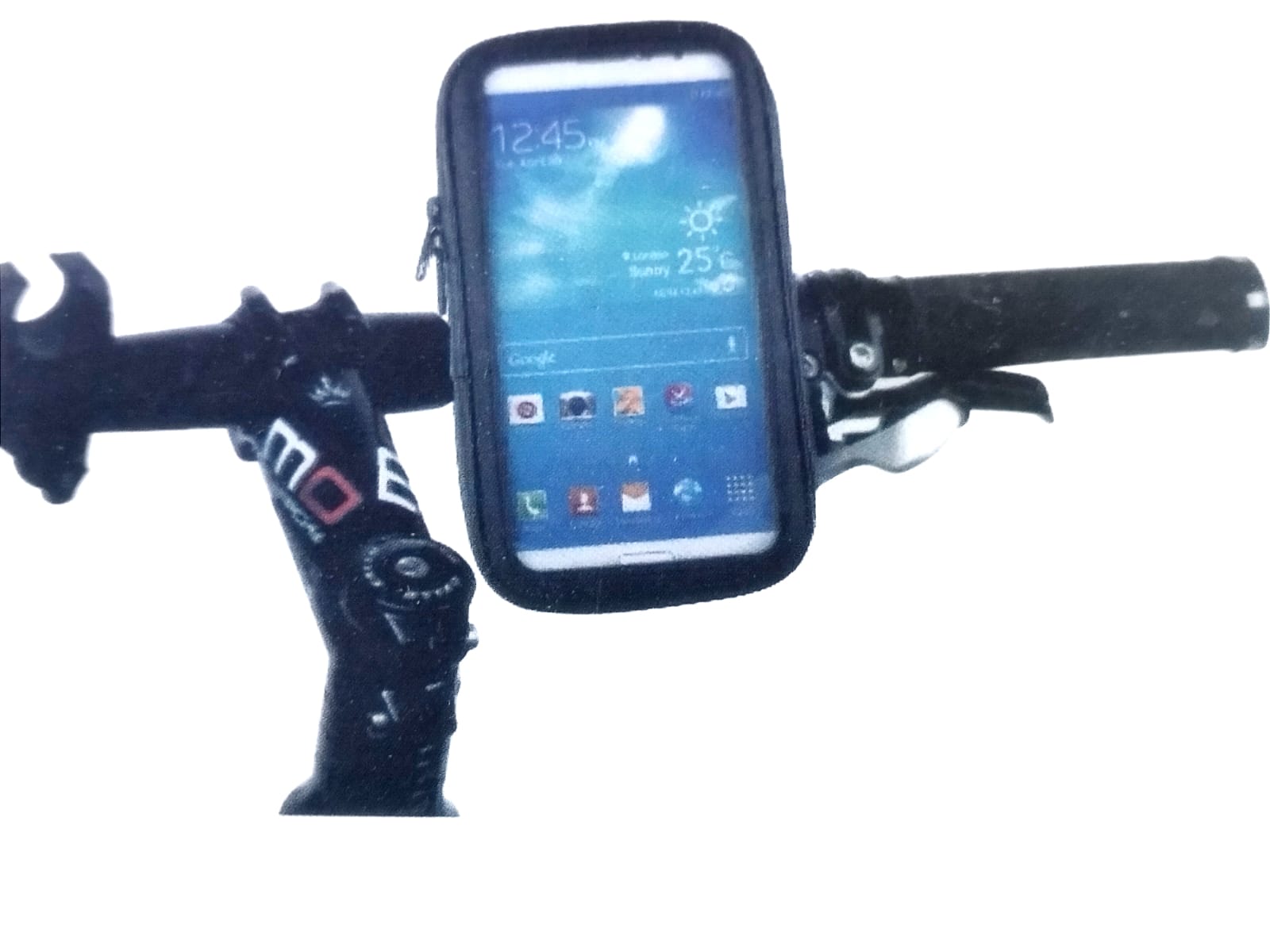 Soporte móvil bici o moto para el manillar orientable + funda impermeable  para Smartphones de hasta 6,9 pulgadas- Bigben Smart