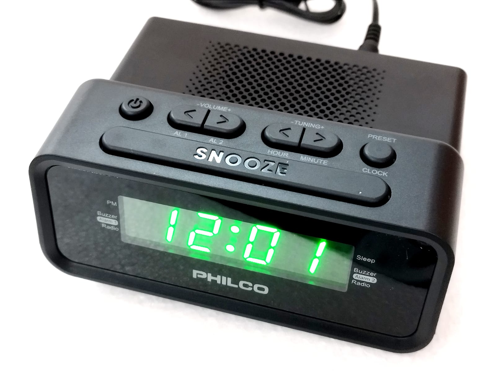 Radio reloj despertador Philco 0.6 FM, alarma dual, memoria para 20  estaciones, negro - Coolbox